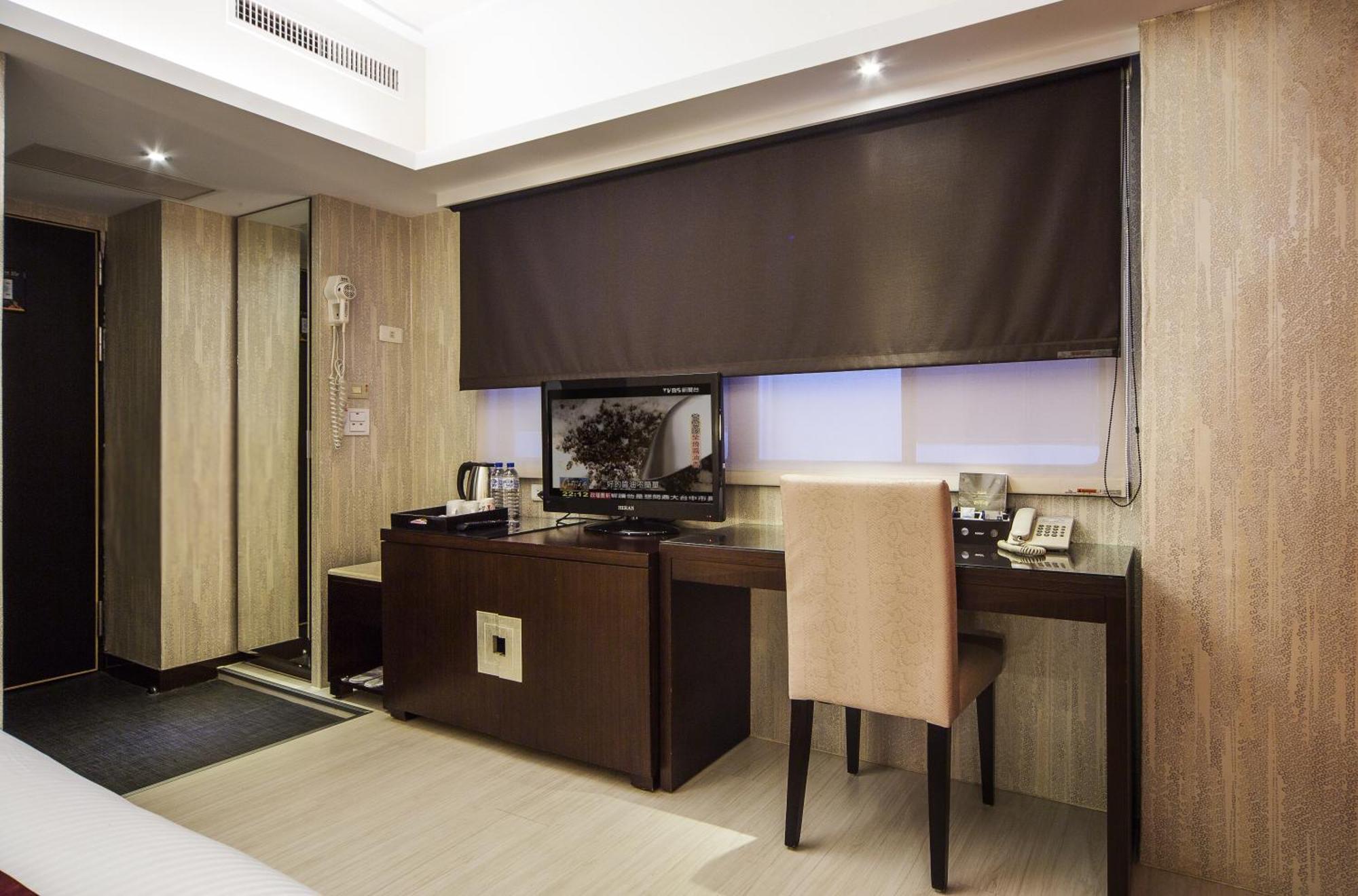 Milord Boutique Hotel Kaohsiung Room photo