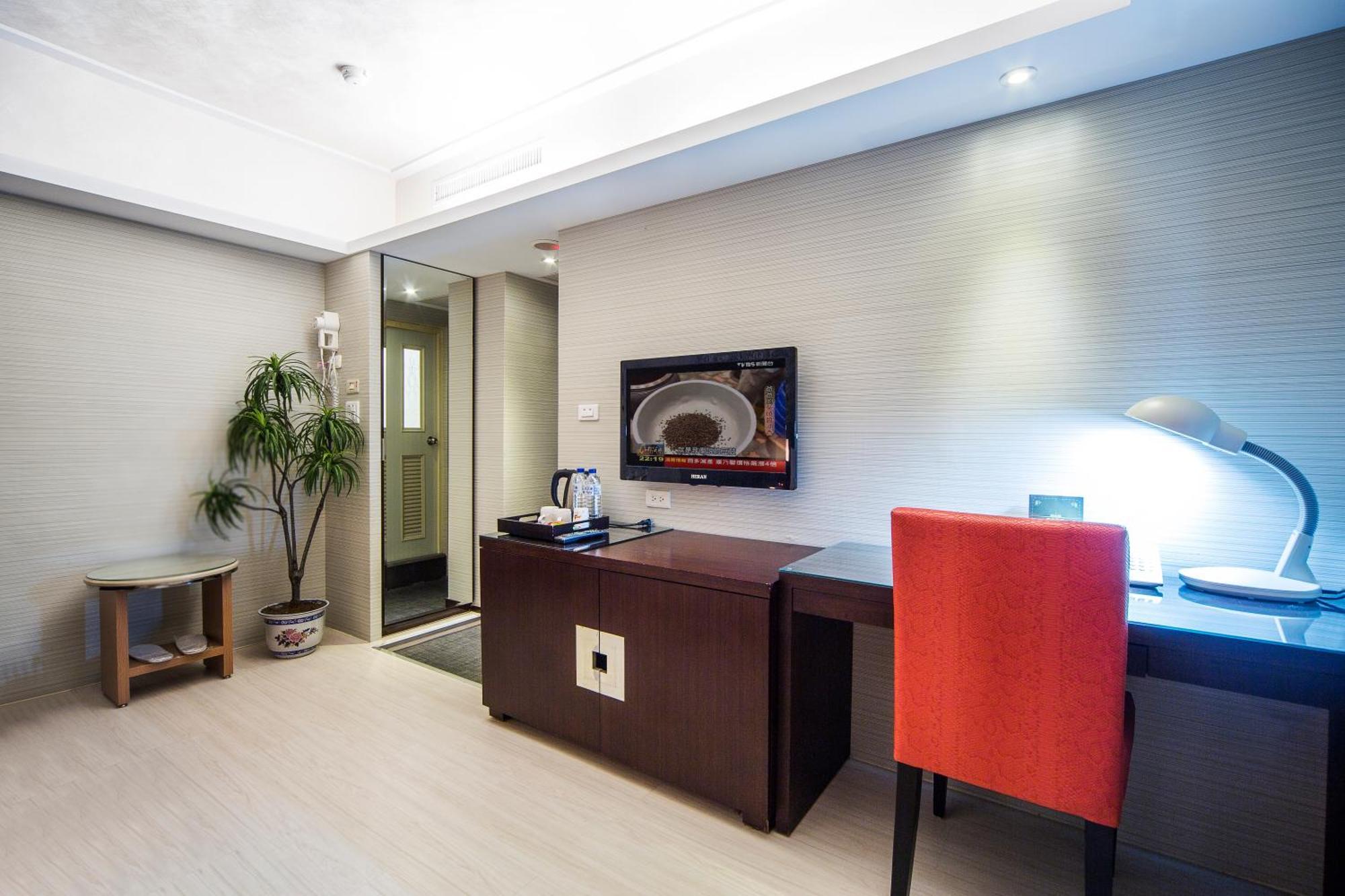 Milord Boutique Hotel Kaohsiung Room photo
